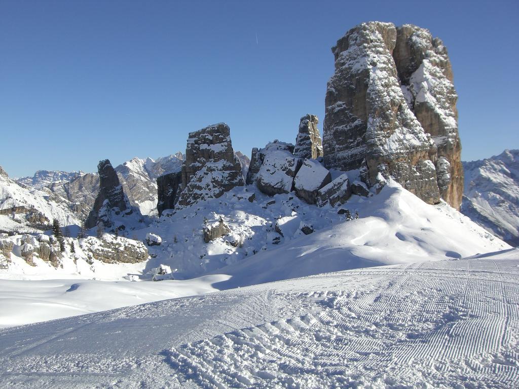 Villa Olimpia - Stayincortina Cortina dʼAmpezzo Exteriör bild